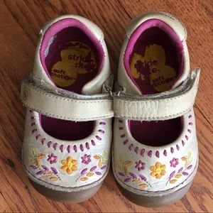 Toddler Girls Stride Rite Mary Janes Size 4.5w